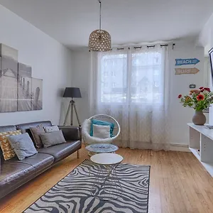 Centre Appt 2 Chambres, Linge, Parking, Wifi Appartement